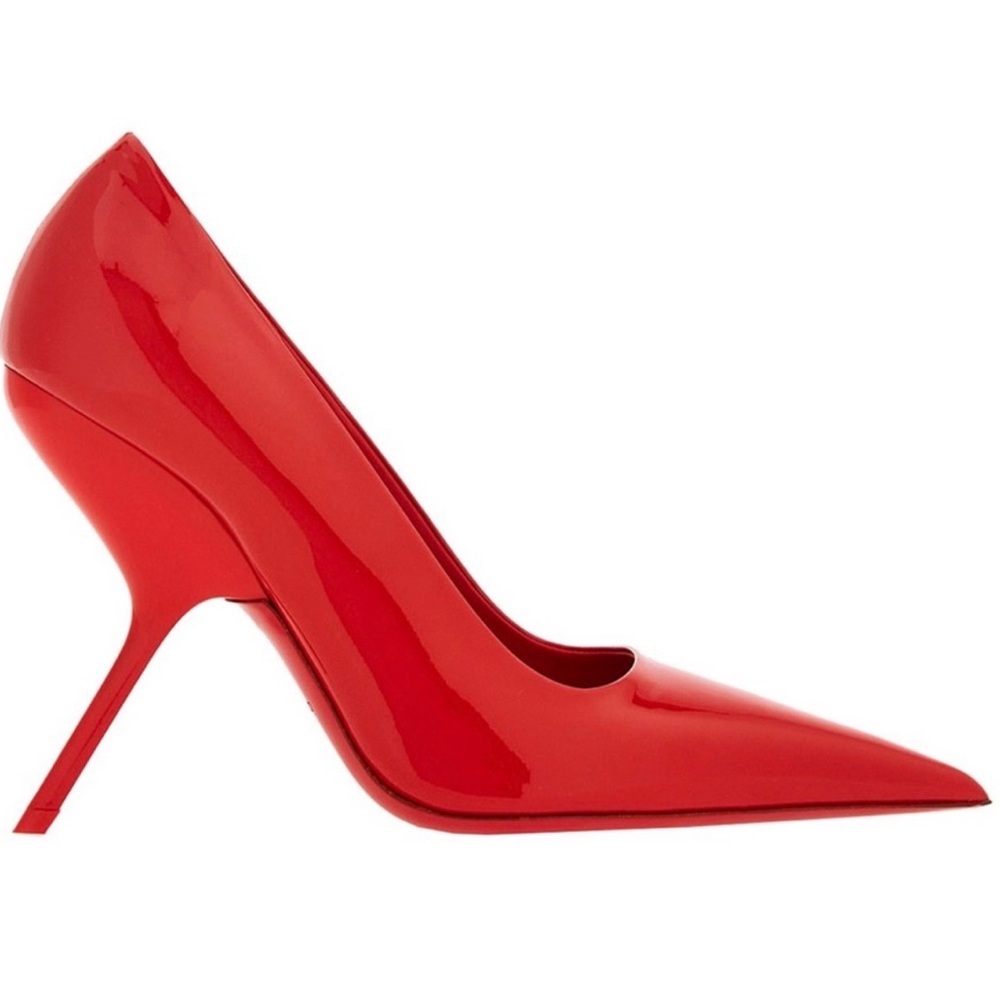 FOR SALE ON THE REALREAL — Salvatore Ferragamo Red Eva Pumps - like new!